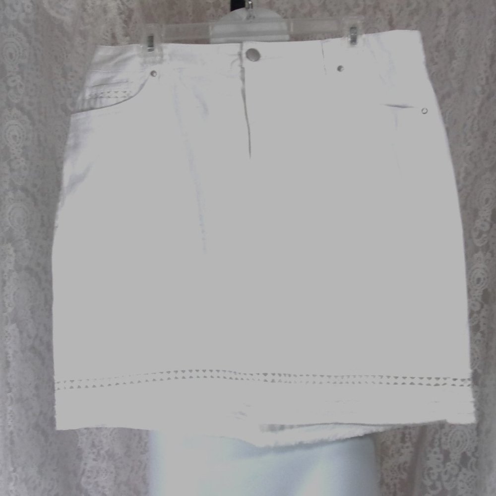 White Denim Mini Skirt Lace Hem Inserts Est. 1948 Denim Plus Size 16W NWT